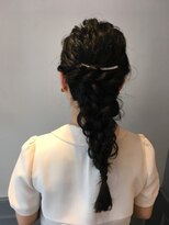 ネオリーブ クーロ(Neolive curro)&nbsp;大人気♪編みおろしアレンジ