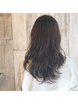グッドネス ヘアー ガレージ(GOODNESS hair GARAGE) ダークアッシュカラースタイル