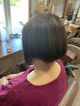 プレッソヘアー Presso hair 刈り上げ前下がりボブ