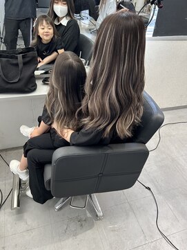 キング 枚方店(K!ng) ホワイトハイライト