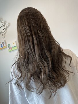 ツリーズ(Trees) グレージュ！