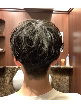 プラウド(PROUD) マッシュスタイル/スパイラルパーマ/田町/理容室/メンズカット/