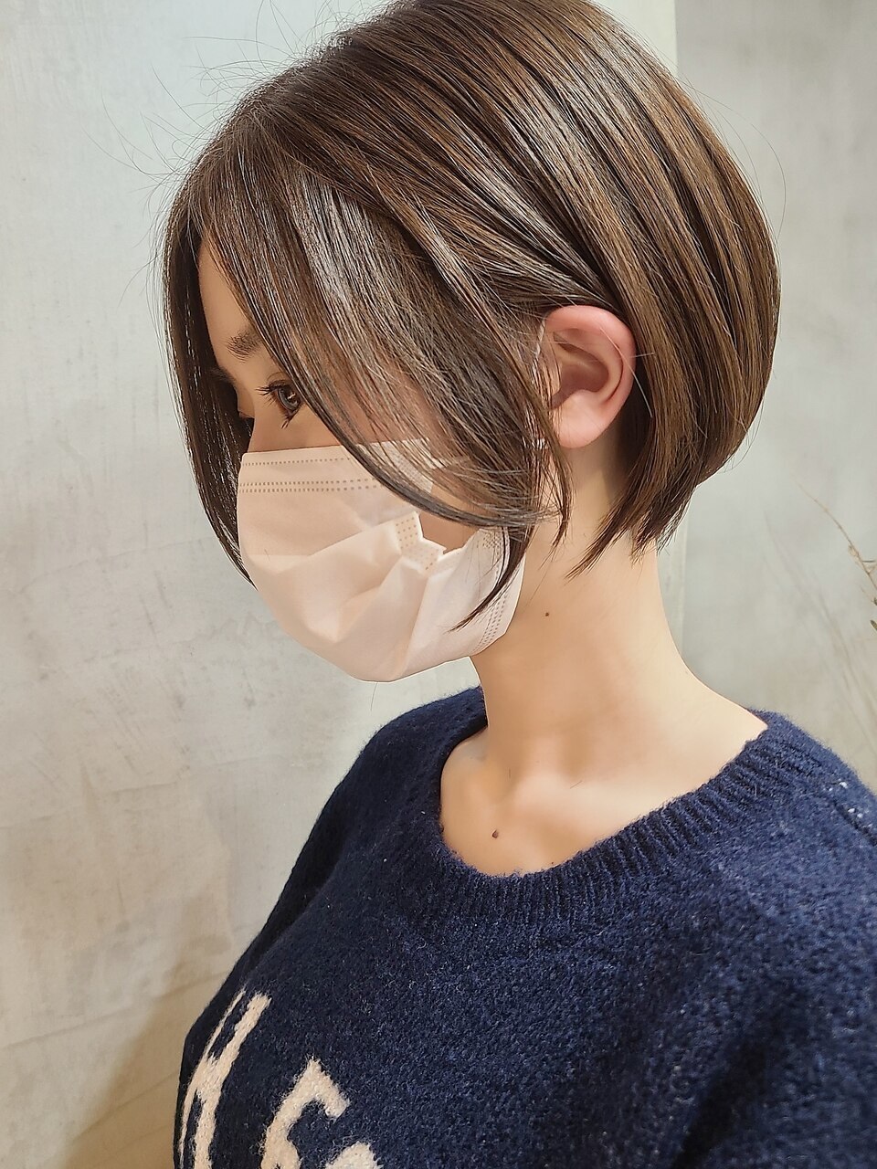 人毛 ショートボブ　少し明るめブラウン Ｍサイズ　前髪がおでこに貼り付かない 2025年秋】大人ボブ｜ホットペッパービューティー ヘアスタイル