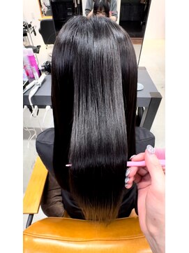 ソピ バイ インビテーション(sopi by invitation) 暗髪×ストレートでツヤ髪に！