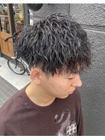フリークバーバーショップ 河原町三条店(FREAK BARBER SHOP)&nbsp;黒髪束感縦落ちツイストスパイラルメンズマッシュパーマ