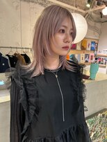 ルーム(Loom.)&nbsp;ピンクベージュ　レイヤーウルフ　ハッシュカット