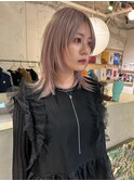 ピンクベージュ レイヤーウルフ ハッシュカット