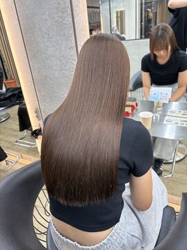 ロンドシエル 横浜(Lond ciel) オリーブグレー/韓国風巻き/レイヤーカット/髪質改善/縮毛矯正