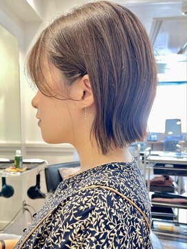 グラフ 鎌倉(GRAFF) 大人可愛い20代30代40代ぱつっと外はねボブ【GRAFF鎌倉】