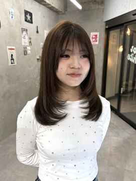 ドアホワイト(door white) 【doorwhite 新松戸】顔周りレイヤーカット