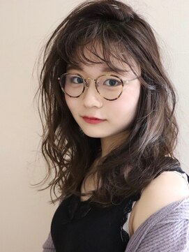 グレープバイン 港南台(GRAPEVINES) ふんわりパーマスタイル