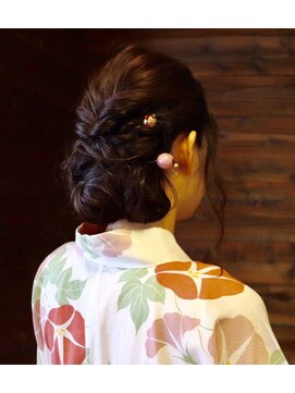 ミックスカール(Mixcurl) 浴衣 編み込みアレンジスタイル