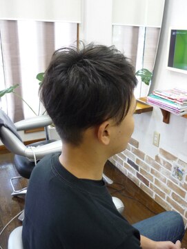 エイチワイヘアーデザイン(HY hair design) 2ブロックショート