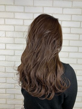 シシ 新宿(She 2.) ハイトーン×透明感グレージュ