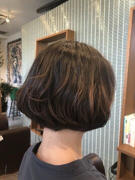 ヘアーピースナジャ(hair peace NADJA) パーマボブ