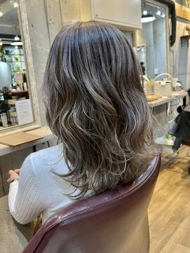 ロダット 横浜(LODAT by little) バレイヤージュ××ヌーディーベージュ【LODAT横浜】