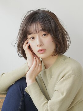 ロッカ(LOCCA) 骨格ナチュラルタイプ/小顔似合わせゆるふわボブ/20代30代40代