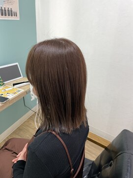 カトレア 海岸通り店 切りっぱなしボブ×ツヤカラー