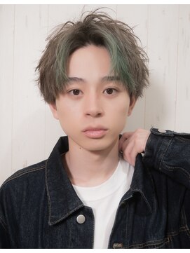 ティアラ 桜木町(TIARA) 韓国風アップバングショート/フェイスフレミング/ダブルカラー