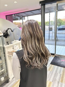 アフューズバイストゥー(Vfuse by StueW) やっぱり可愛いハイライト[倉敷][岡山][倉敷美容室]