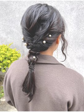 マノハル(MANOHARU) 黒髪でも可愛く　ツヤ感大人なあみ下ろしスタイル