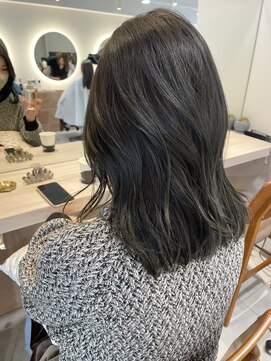 キャンバス バイ ネオリーブ 横浜西口(Canvas by neo.) ブルーグレージュ　ミディアムレイヤー　【miku】