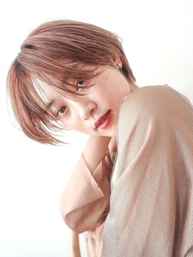 ガーランドギンザ(Garland Ginza) ベージュピンクハンサムマッシュ斜めバングショート銀座