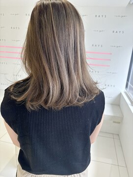 シー 立川(Si) シナモンベージュグラデーション