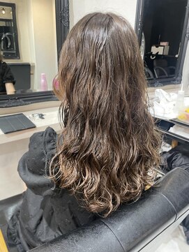 セルカ 新宿(CERCA) レディースパーマ［CERCA新宿/新宿西口］