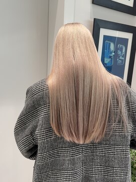 アルティファータ(artifata) ハイトーン ブリーチ ダブルカラー インナーカラー ミルクティー