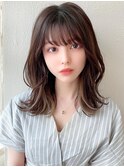 美髪ミディアムストレート/寒色系カラー/極細ハイライト