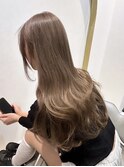 ミルクティーベージュ/ベージュカラー/ハイトーン/ロングヘア
