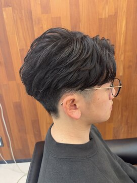 トンネルヘアー(Tunnel hair) 短めフェザー