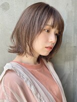 ローリー(Rowlly)&nbsp;＃ウルフ＃ショートカット＃外はね＃くびれ