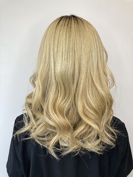 フツーロ 栄(FUTURO) #プルエクステ#プルシールエクステ#エクステ#髪質改善#栄#名古屋