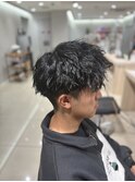 波巻きツイストスパイラルパーマツーブロックメンズマッシュ
