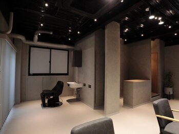 ヘアーロール(Hair Role)の写真/【行徳/南行徳】後ろ姿で差がつく美髪へ。《髪質改善》で思わず触りたくなるような美しいうる艶ヘアに＊