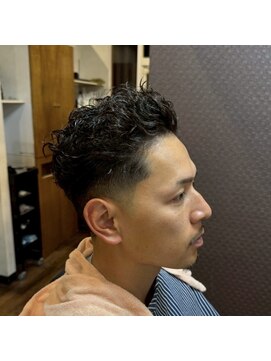 ディスイズザバーバー(This is The BarBer) ツイストピンパーマ