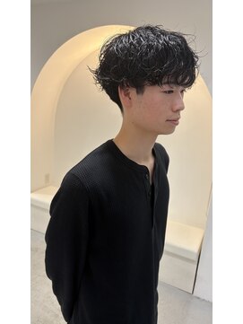 エマン(AIMANT) シャドウパーマ