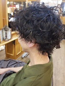 ルークス 中央林間(LOOOKS) 大人メンズの強めパーマスタイル