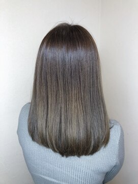 フロート 小阪店(float) グレーカラー_小顔,オリーブカラー,ハイライトカラー