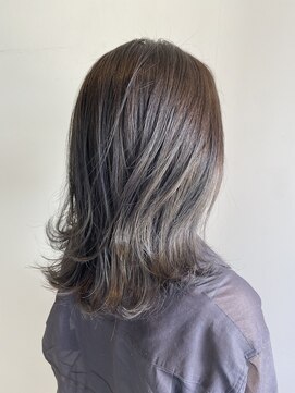 ヴィアンカ(Vianca) アッシュグレイ