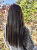 ダークグレージュ×髪質改善でひときわ目立つ揺れるキレイ髪女子