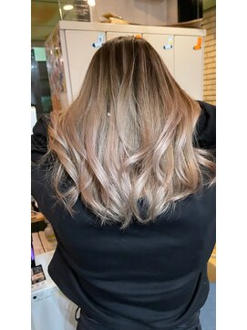 ラフ(LAFF) #黒髪#ボブルフ#ネビージュ#小顔#ワンレン