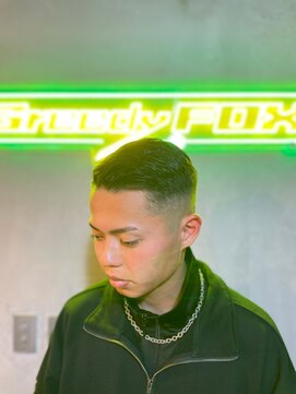 グリーディーフォックス 代々木(Greedy FOX) 束感/コンマヘア/アップバング/ツーブロックマッシュ/フェード