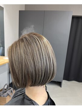 クオン(Quon) 重軽ボブ