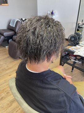 アブジーイースト(abbzi East) ツイストパーマ