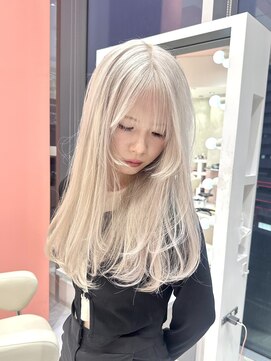 リー 梅田(Lee) Ryosuke/ブリーチ履歴2~3回必須/ホワイト/ハイトーン/ブロンド