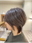 くびれの効いたウルフスタイル