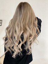 アフィナー(Afinar) 【横浜/横浜駅】透明感ベージュ×ロング巻き髪
